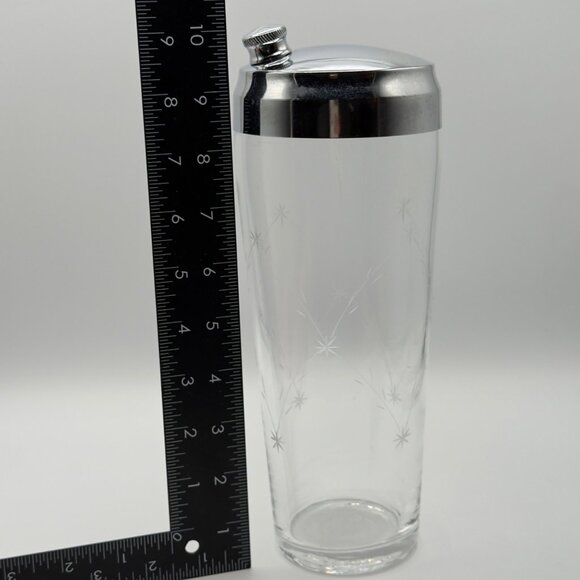 Vintage Mid Century Modern Etched Glass Cocktail Shaker Chrome Lid 10.5” MCM - Picture 7 of 16